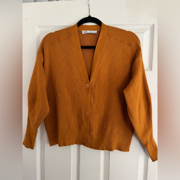 Zara Sweaters - Zara sweater size medium
